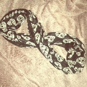 Trandinginc skull cowl/scarf